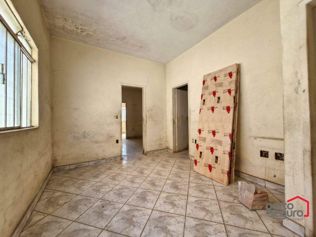 Casa para aluguel no Centro: Casa para alugar, Centro - Divinópolis/MG