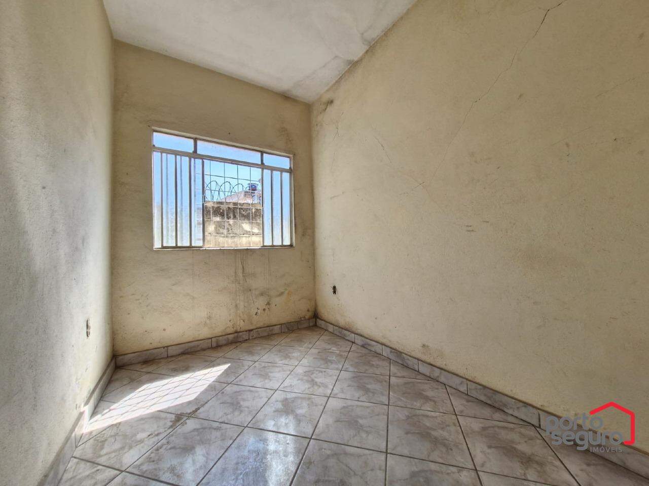 Casa para aluguel no Centro: Casa para alugar, Centro - Divinópolis/MG
