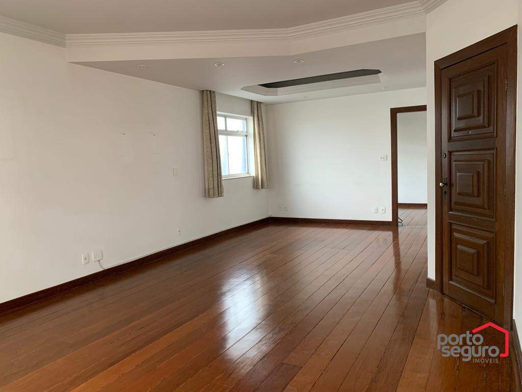 Apartamento à venda no Centro: Apartamento à venda, Centro - Divinópolis/MG