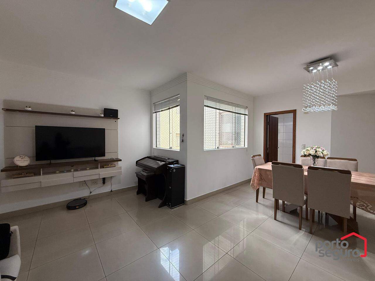 Apartamento à venda no Centro: Apartamento à venda, Centro - Divinópolis/MG
