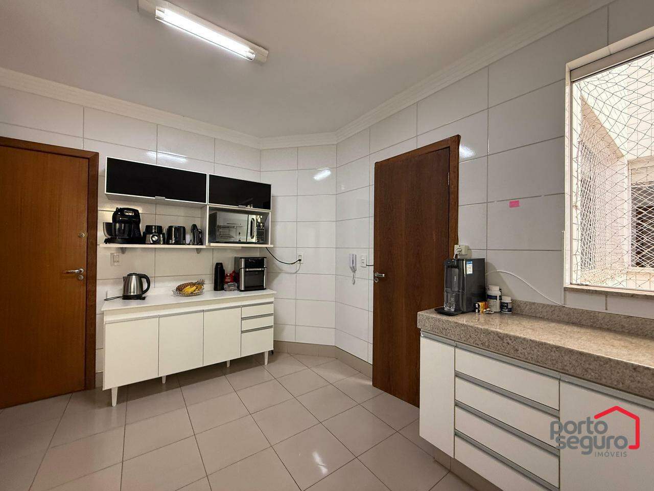 Apartamento à venda no Centro: Apartamento à venda, Centro - Divinópolis/MG