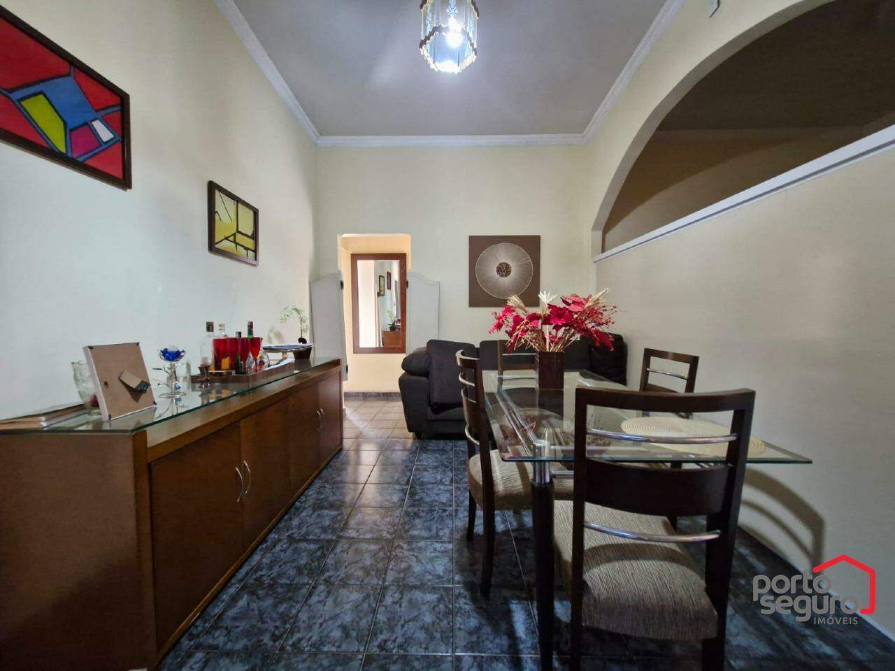 Casa para aluguel no Centro: Casa para alugar, Centro - Divinópolis/MG