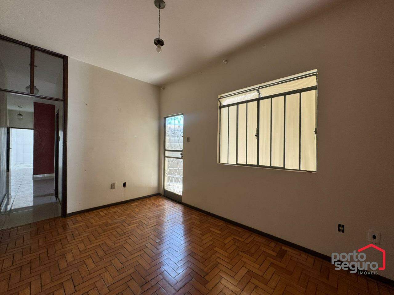 Apartamento para aluguel no Centro: Apartamento para alugar, Centro - Divinópolis/MG