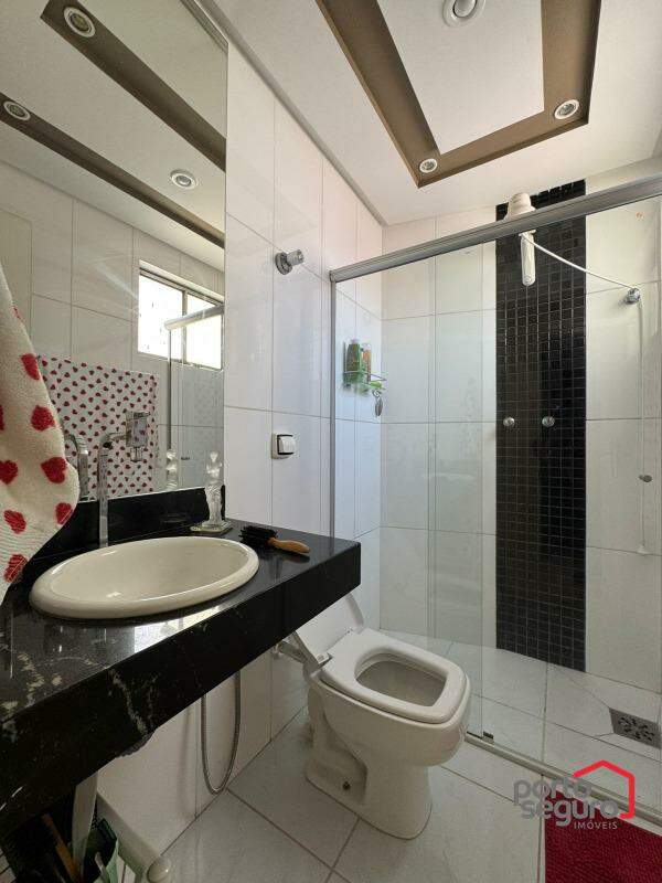 Apartamento à venda no Centro: Apartamento à venda, Centro - Divinópolis/MG