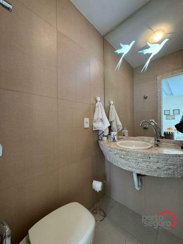 Apartamento à venda no Centro: Apartamento à venda, Centro - Divinópolis/MG