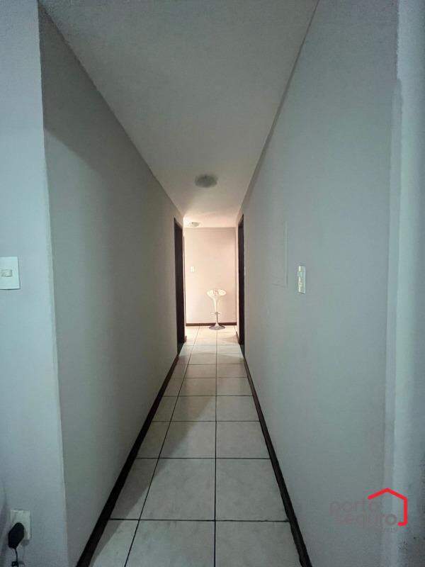 Apartamento à venda no Centro: Apartamento à venda, Centro - Divinópolis/MG