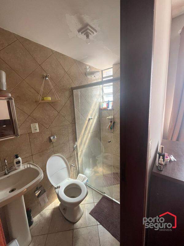 Apartamento à venda no Centro: Apartamento à venda, Centro - Divinópolis/MG