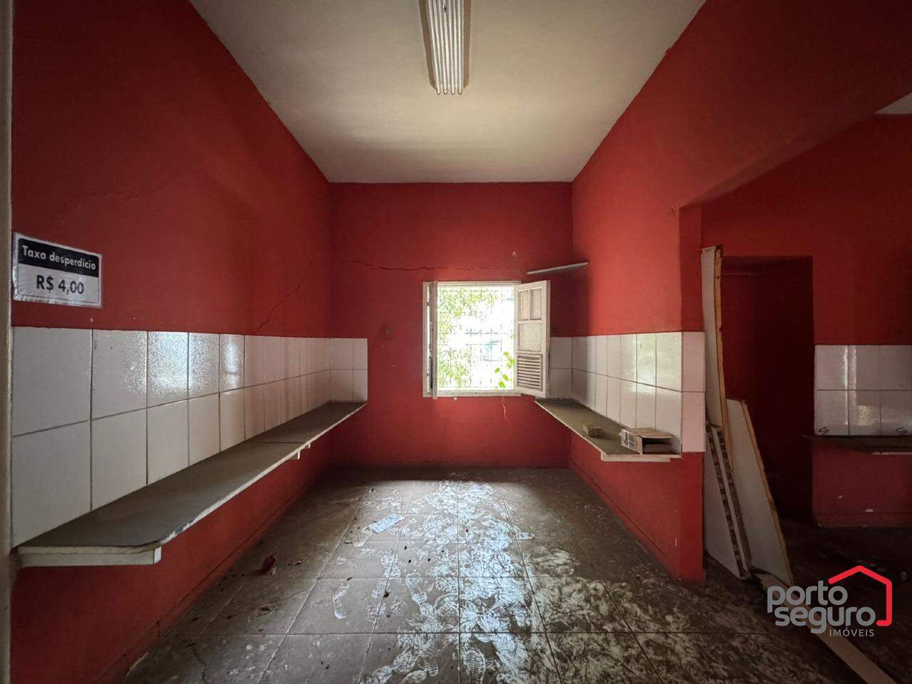 Casa para aluguel no Centro: Casa para alugar, Centro - Divinópolis/MG