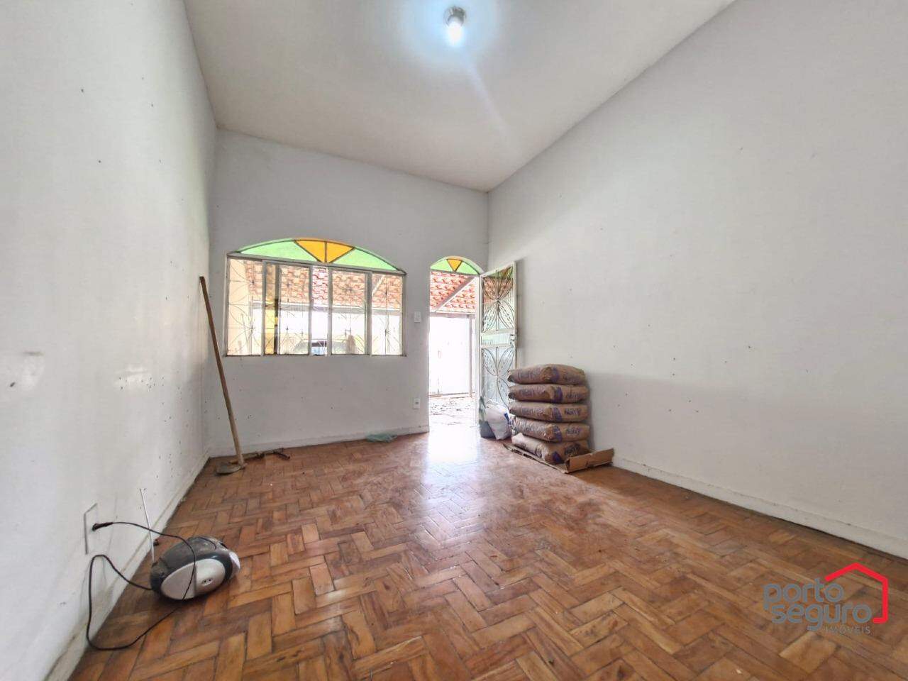 Casa à venda no São José: Casa à venda, São José - Divinópolis/MG