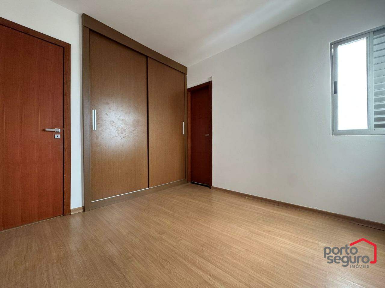 Apartamento à venda no Centro: Apartamento à venda, Centro - Divinópolis/MG