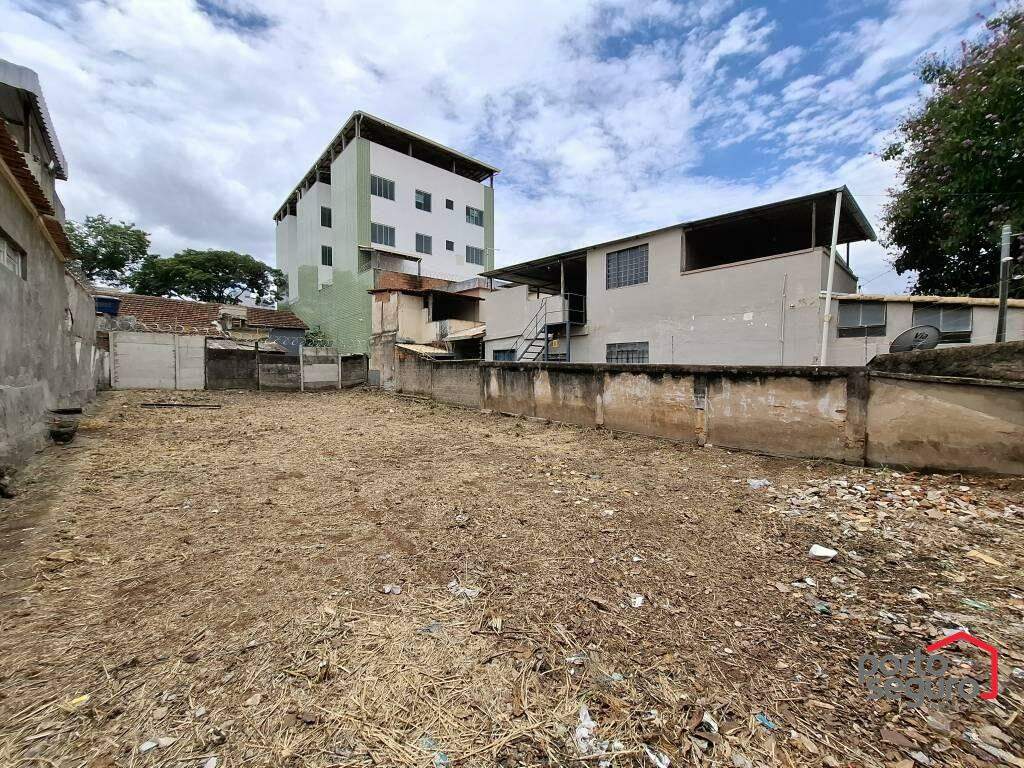 Lote para aluguel no Esplanada: Lote para alugar, Esplanada - Divinópolis/MG