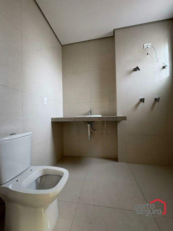 Apartamento à venda no Centro: Apartamento à venda, Centro - Divinópolis/MG