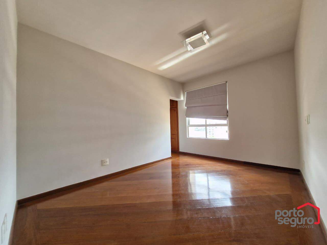 Apartamento à venda no Centro: Apartamento à venda, Centro - Divinópolis/MG