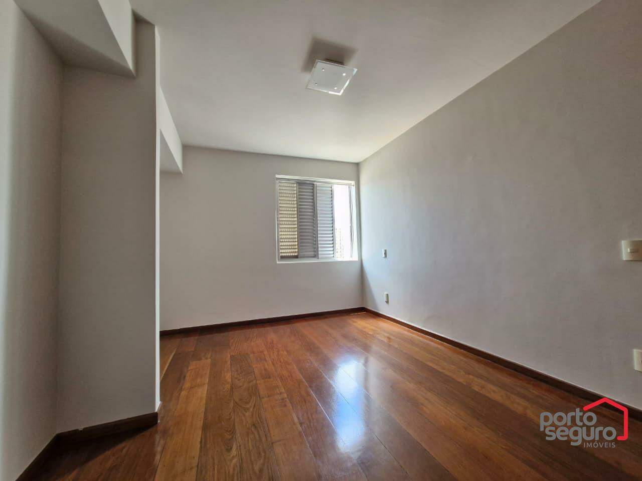 Apartamento à venda no Centro: Apartamento à venda, Centro - Divinópolis/MG
