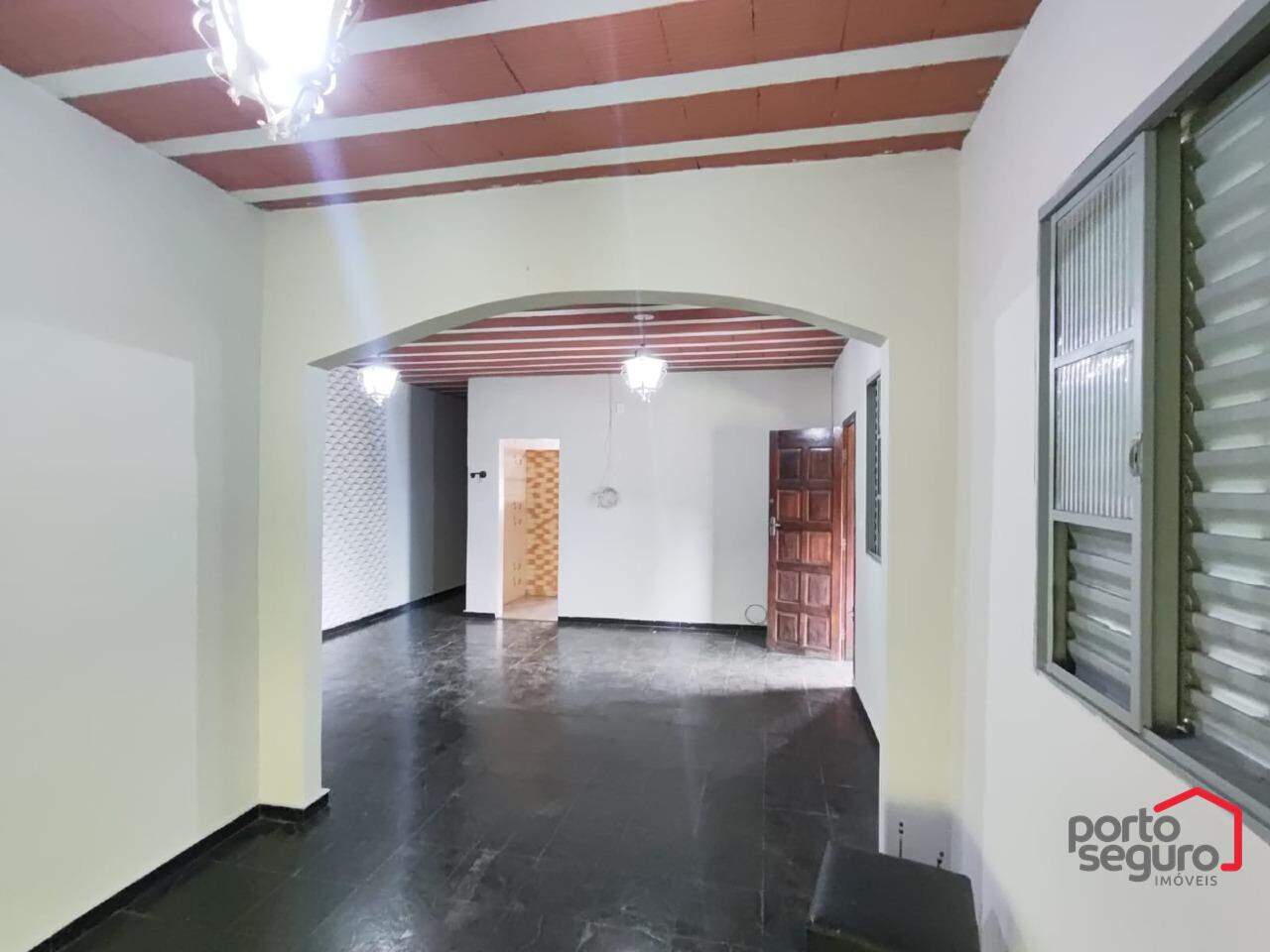 Casa para aluguel no Ermida: Casa para alugar, Ermida - Divinópolis/MG