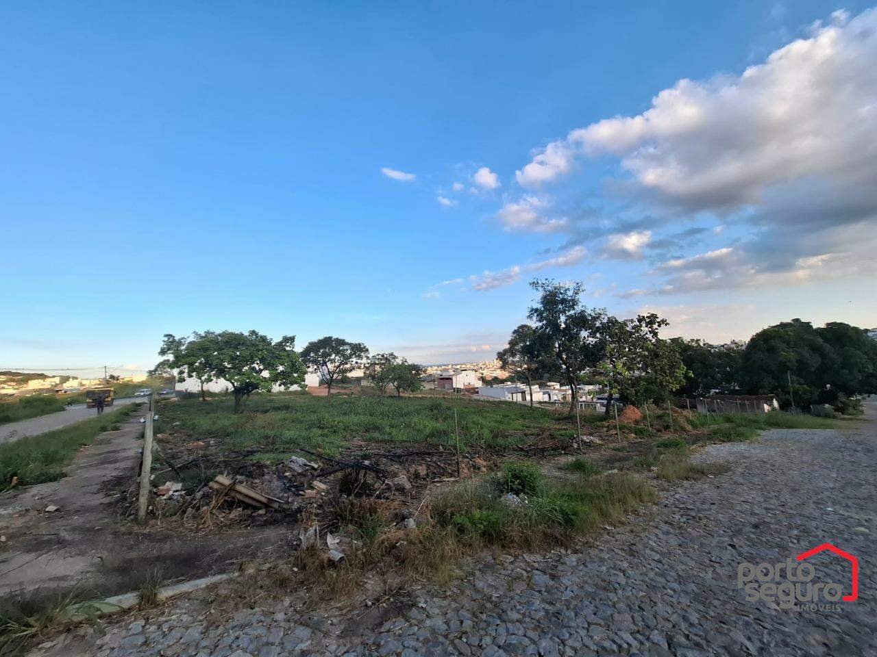 Lote para aluguel no Rancho Alegre: Lote para alugar, Rancho Alegre - Divinópolis/MG