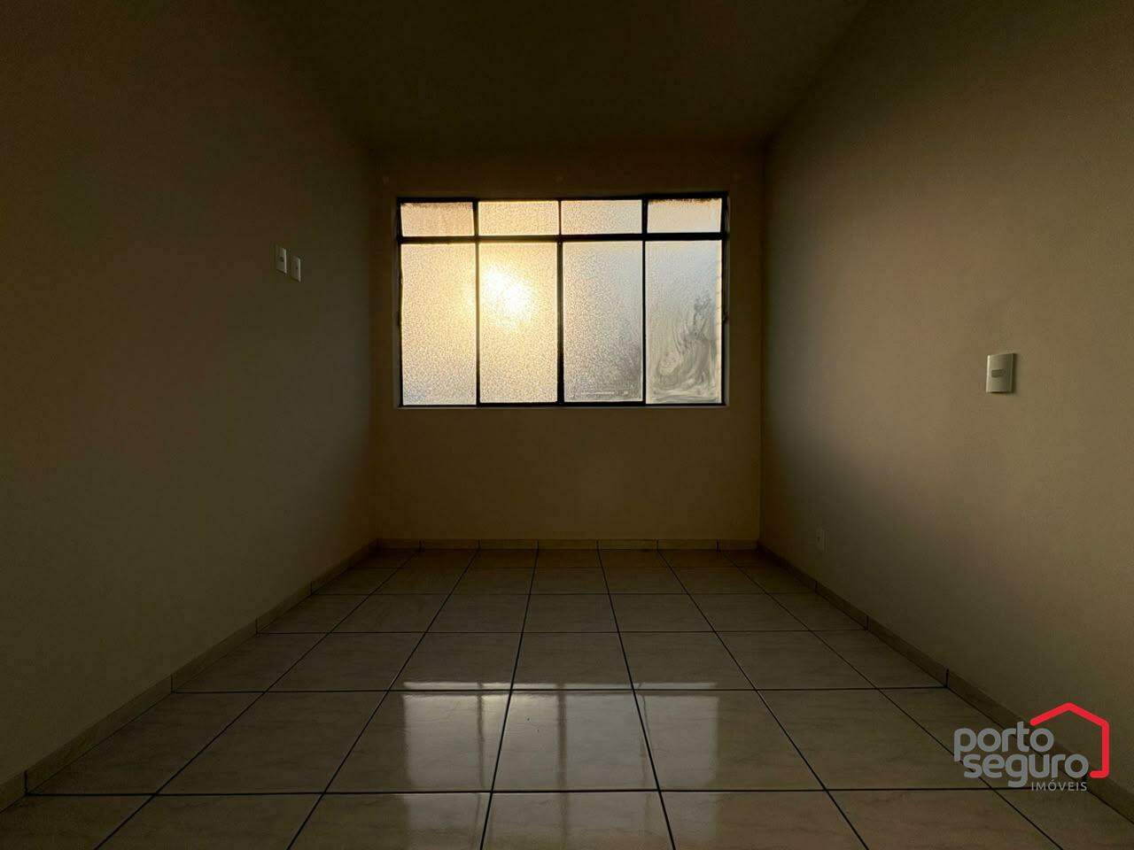 Apartamento para aluguel no Centro: Apartamento para alugar, Centro - Divinópolis/MG