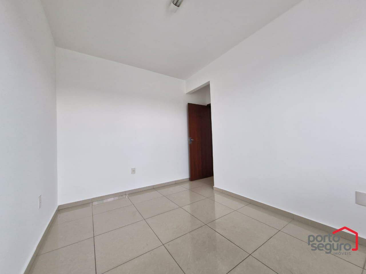 Apartamento à venda no Esplanada: Apartamento à venda, Esplanada - Divinópolis/MG