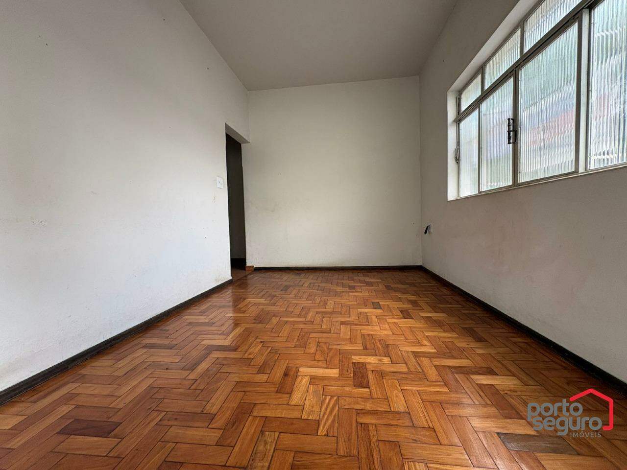 Casa Comercial para aluguel no Centro: Casa Comercial para alugar, Centro - Divinópolis/MG