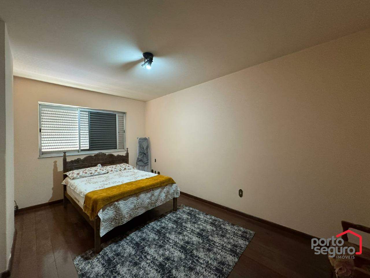 Apartamento à venda no Centro: Apartamento à venda, Centro - Divinópolis/MG