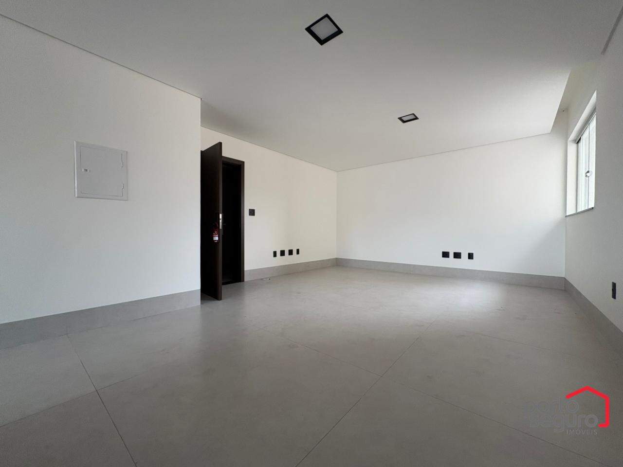 Apartamento à venda no Centro: Apartamento à venda, Centro - Divinópolis/MG