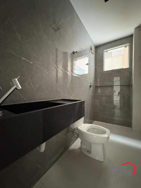 Apartamento à venda no Centro: Apartamento à venda, Centro - Divinópolis/MG