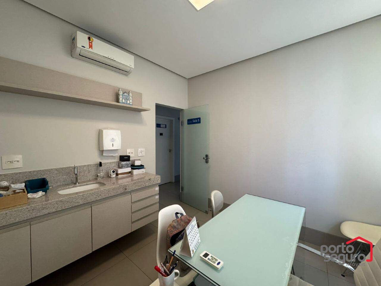 Sala para aluguel no São José: Sala para alugar, São José - Divinópolis/MG