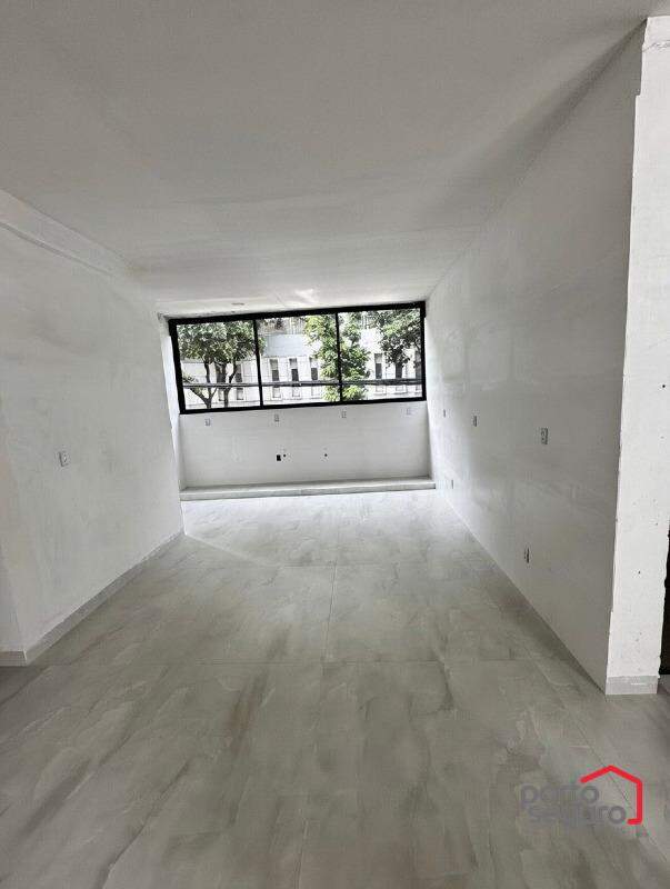 Apartamento à venda no Centro: Apartamento à venda, Centro - Divinópolis/MG