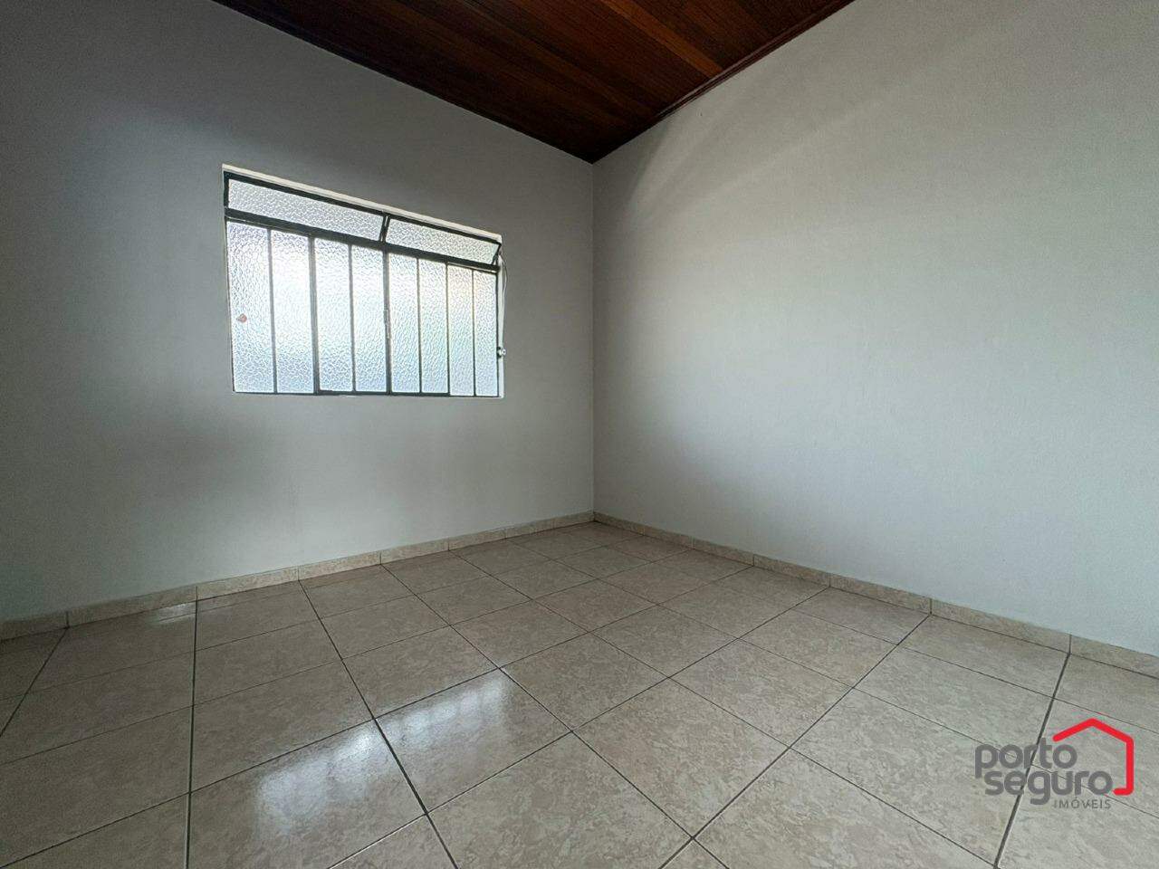 Casa para aluguel no Centro: Casa para alugar, Centro - Divinópolis/MG