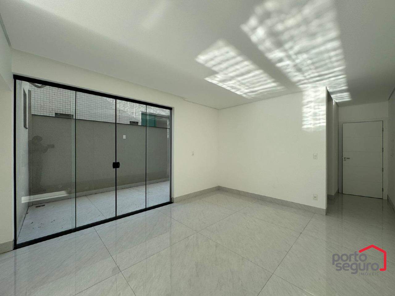 Apartamento à venda no Centro: Apartamento à venda, Centro - Divinópolis/MG