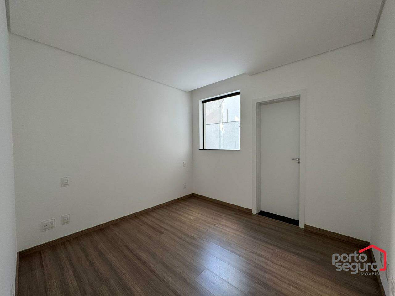 Apartamento à venda no Centro: Apartamento à venda, Centro - Divinópolis/MG