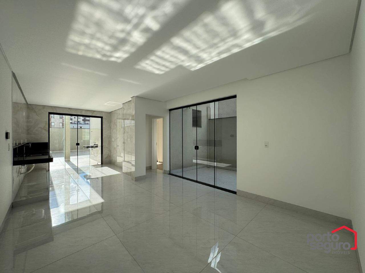Apartamento à venda no Centro: Apartamento à venda, Centro - Divinópolis/MG