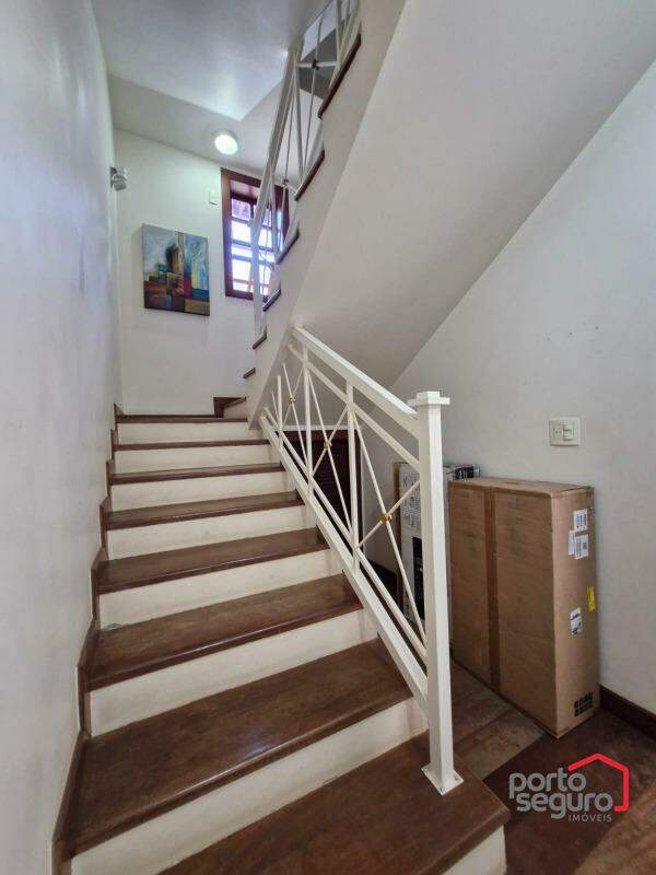 Casa para aluguel no Centro: Casa para alugar, Centro - Divinópolis/MG