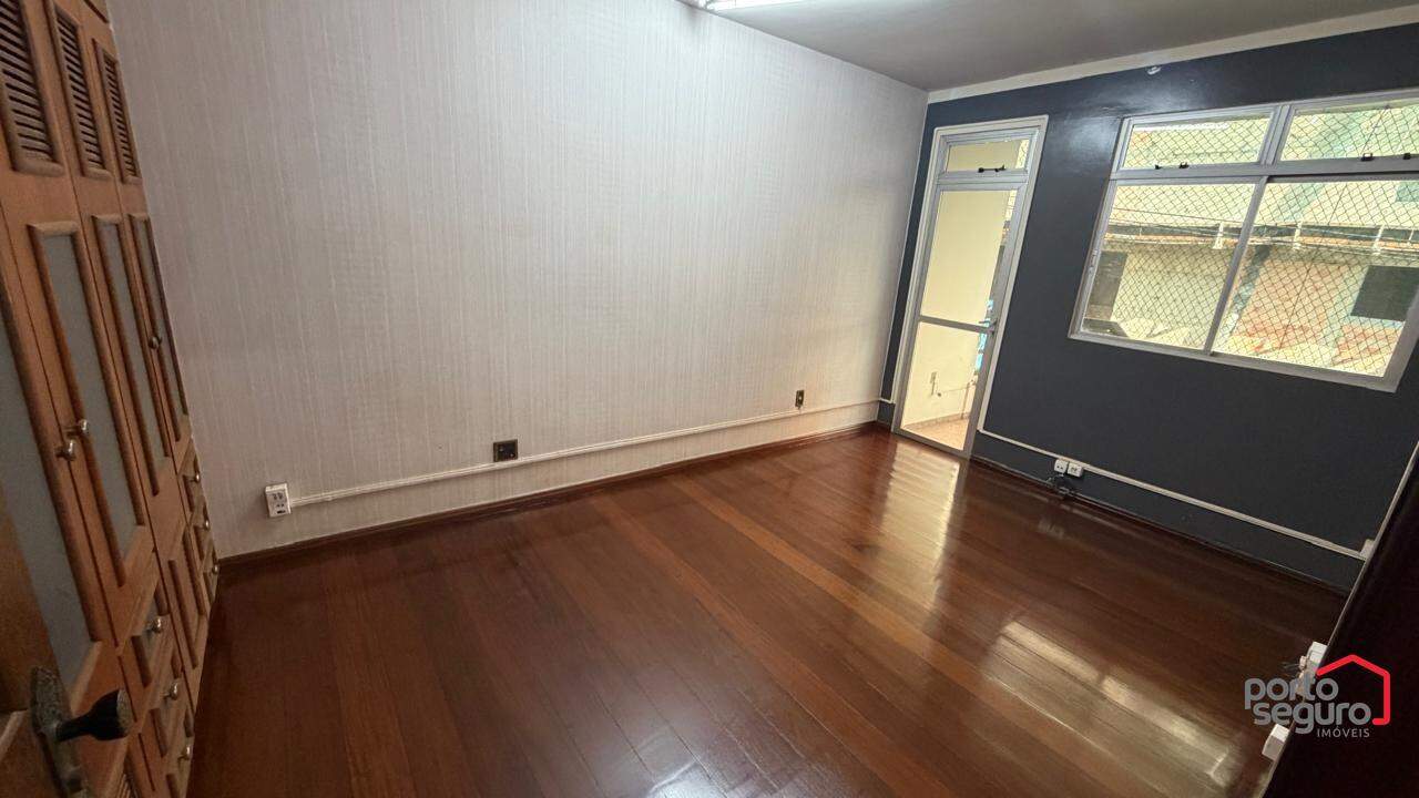 Casa Comercial para aluguel no Centro: Casa Comercial para alugar, Centro - Divinópolis/MG