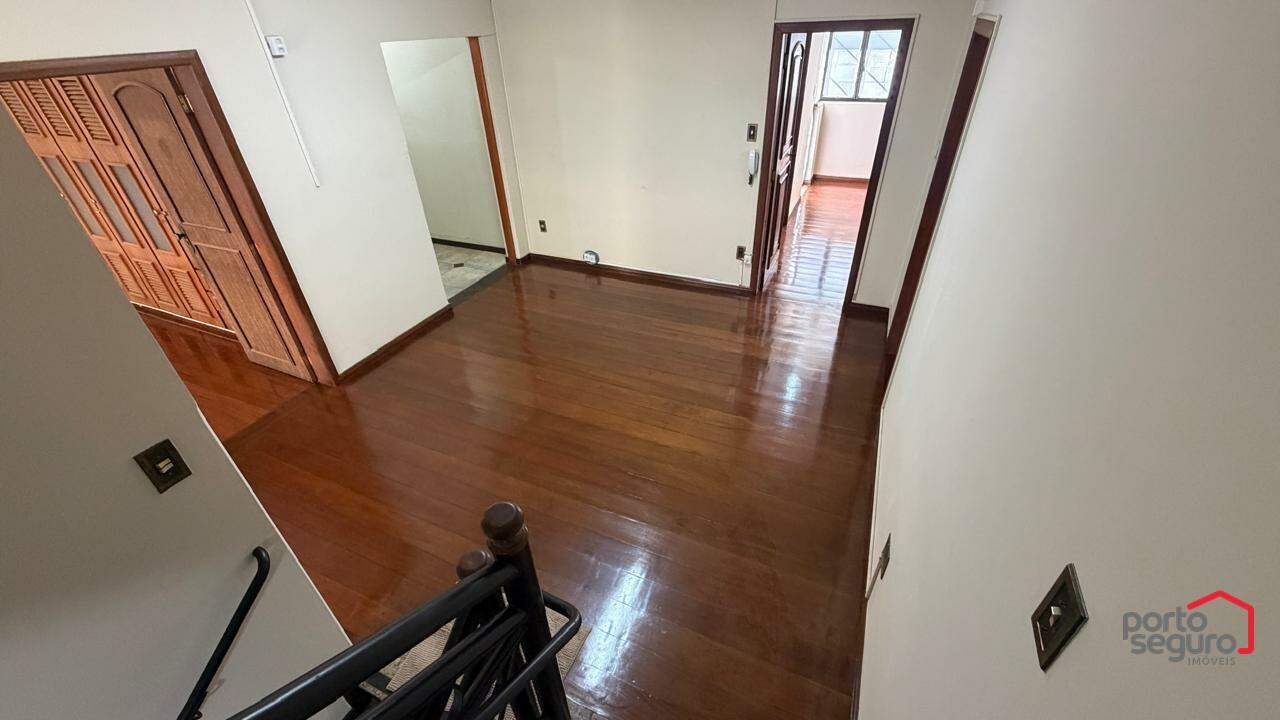Casa Comercial para aluguel no Centro: Casa Comercial para alugar, Centro - Divinópolis/MG