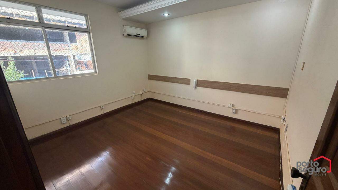 Casa Comercial para aluguel no Centro: Casa Comercial para alugar, Centro - Divinópolis/MG