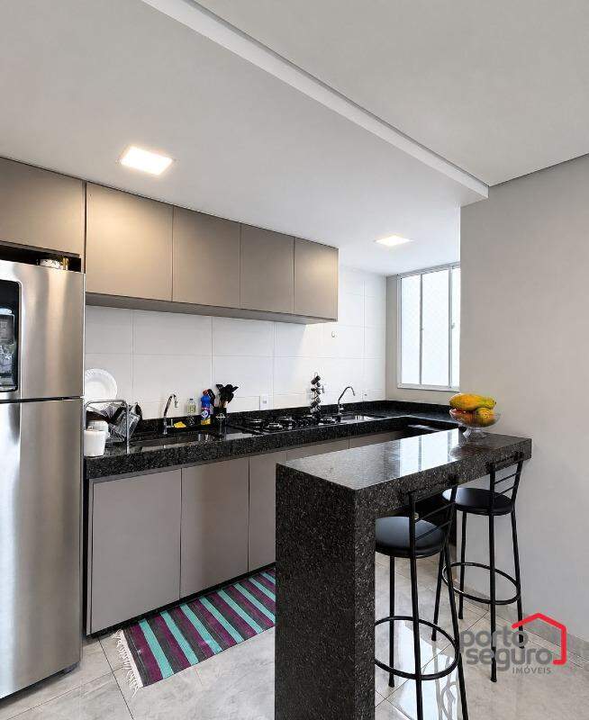 Apartamento à venda no Chácara Santa Rita: Apartamento à venda, Chácara Santa Rita - Divinópolis/MG