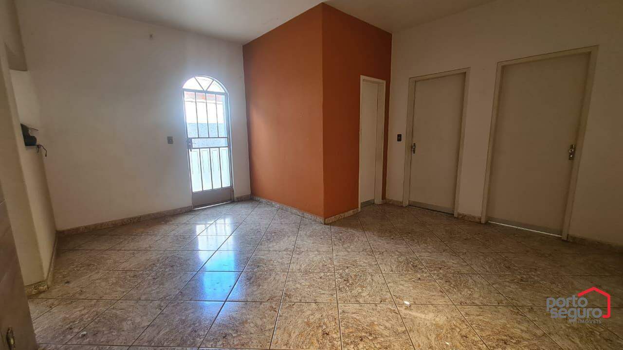 Casa para aluguel no Alvorada: Casa para alugar, Alvorada - Divinópolis/MG