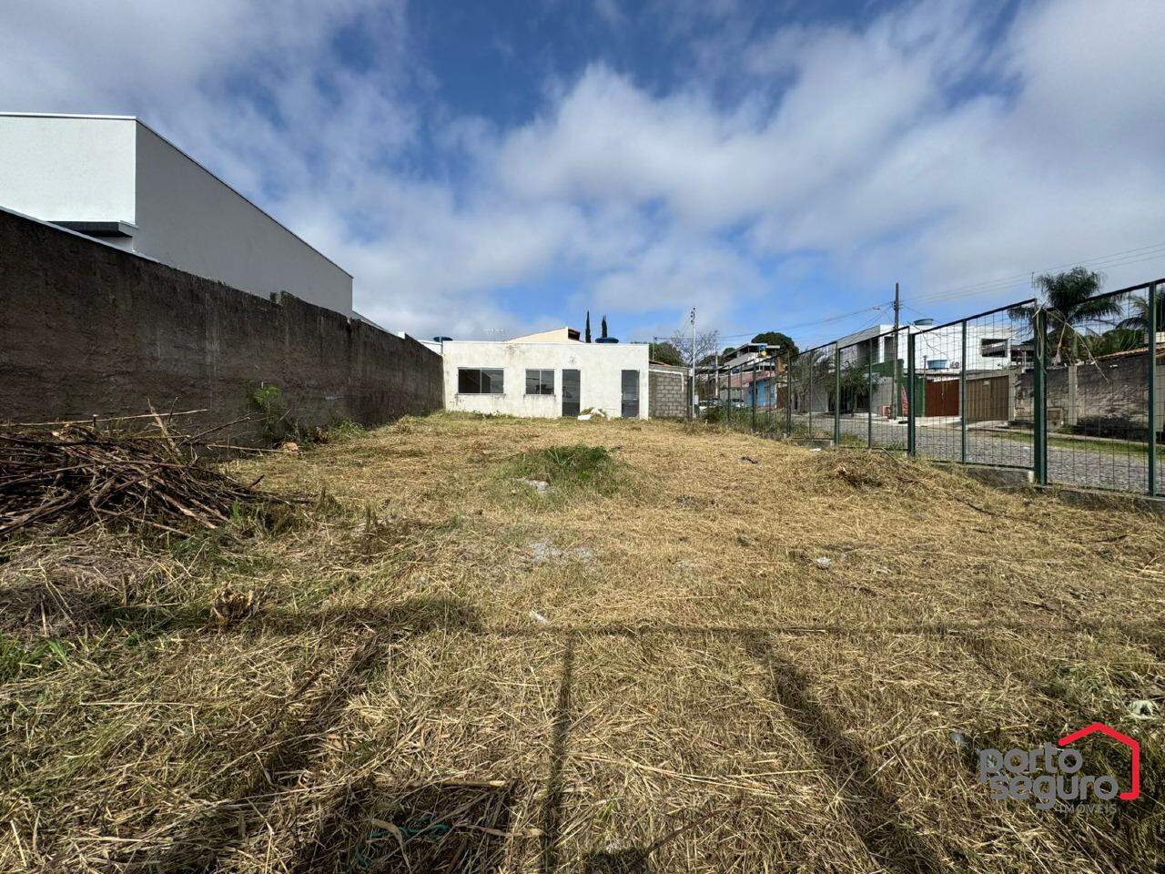 Lote para aluguel no Sagrada Família: Lote para alugar, Sagrada Família - Divinópolis/MG