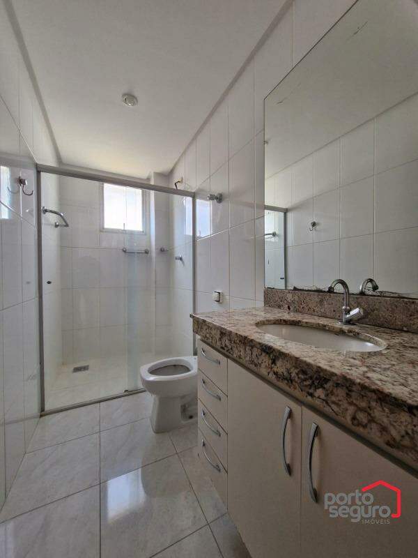Apartamento à venda no Centro: Apartamento à venda, Centro - Divinópolis/MG