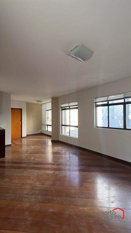 Apartamento para aluguel no Centro: Apartamento para alugar, Centro - Divinópolis/MG