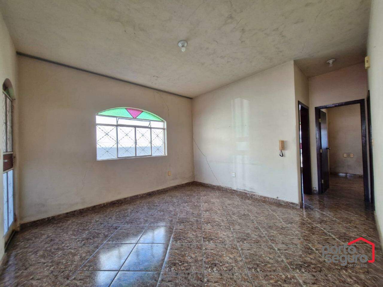 Casa à venda no São José: Casa à venda, São José - Divinópolis/MG