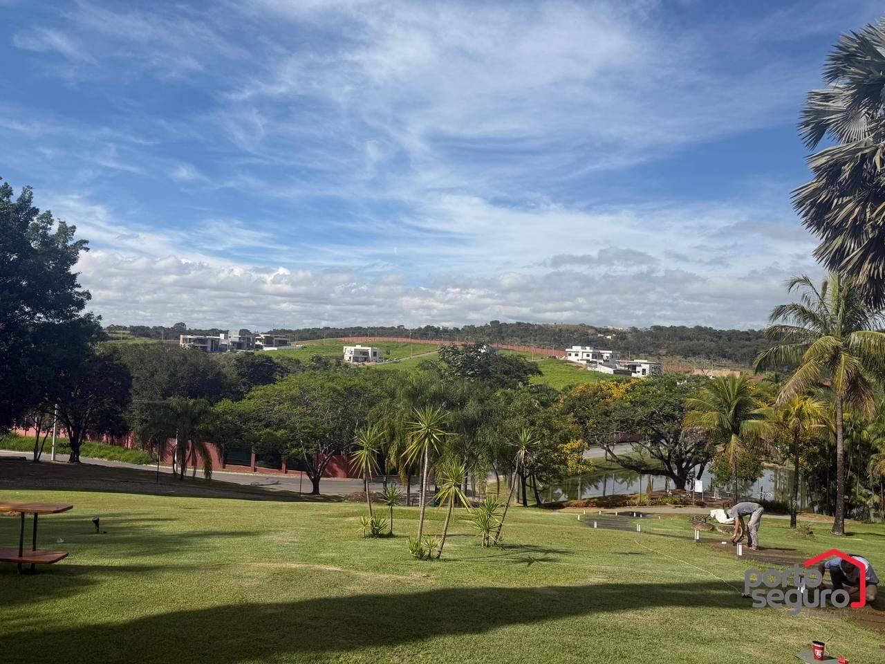 Lote em condomínio à venda no Condomínio Vistadoro Aquaville: Lote em condomínio à venda, Condomínio Vistadoro Aquaville - Divinópolis/MG