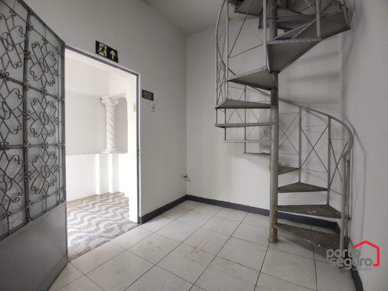 Apartamento para aluguel no Centro: Apartamento para alugar, Centro - Divinópolis/MG