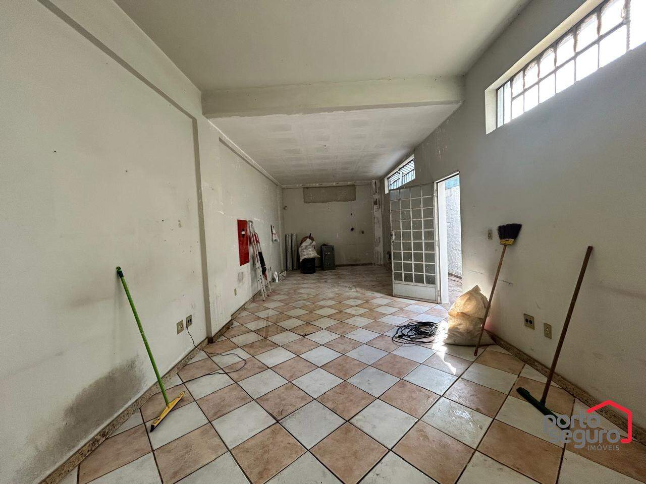 Loja para aluguel no Centro: Loja para alugar, Centro - Divinópolis/MG