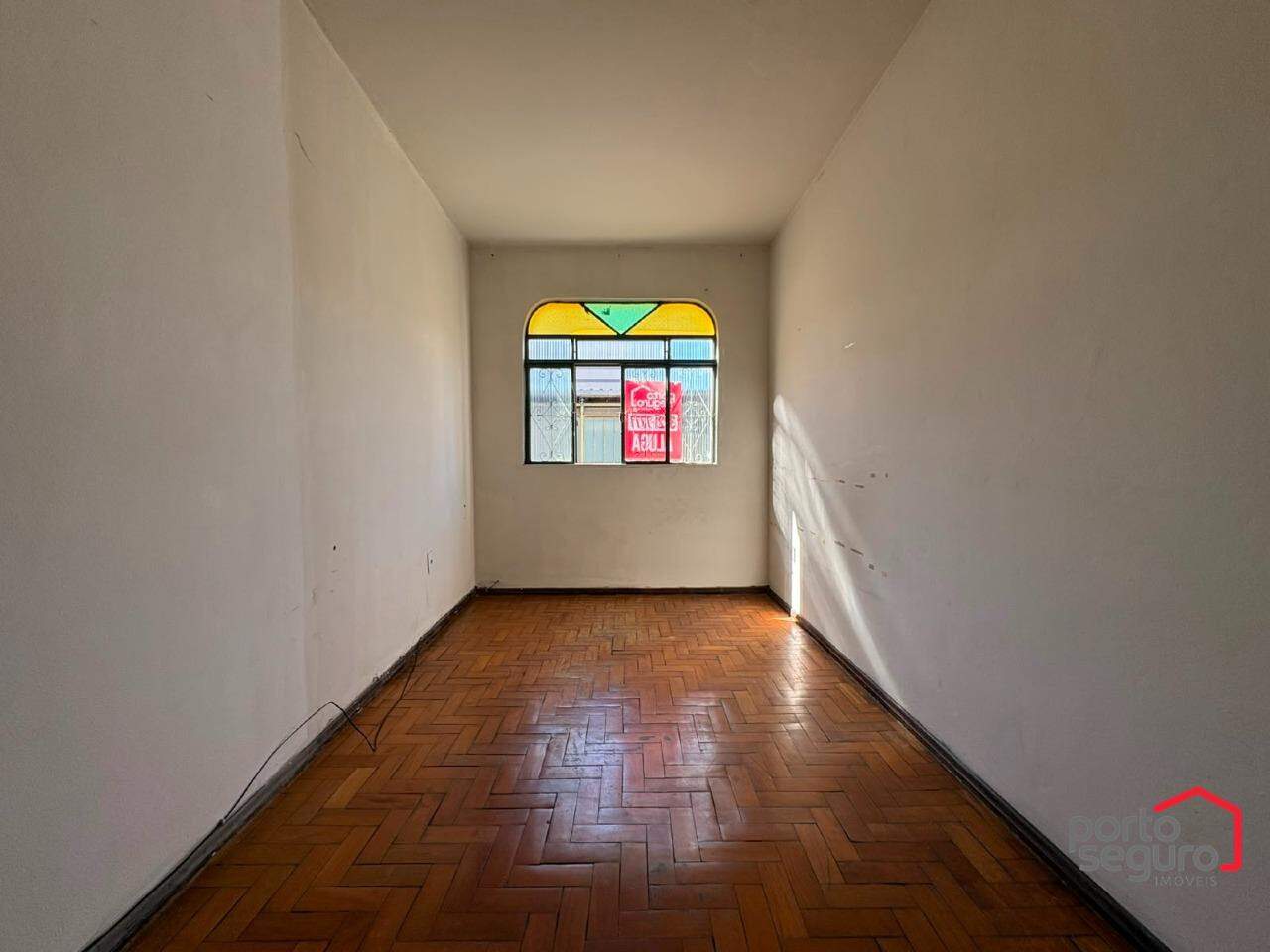 Sobrado para aluguel no Centro: Sobrado para alugar, Centro - Divinópolis/MG
