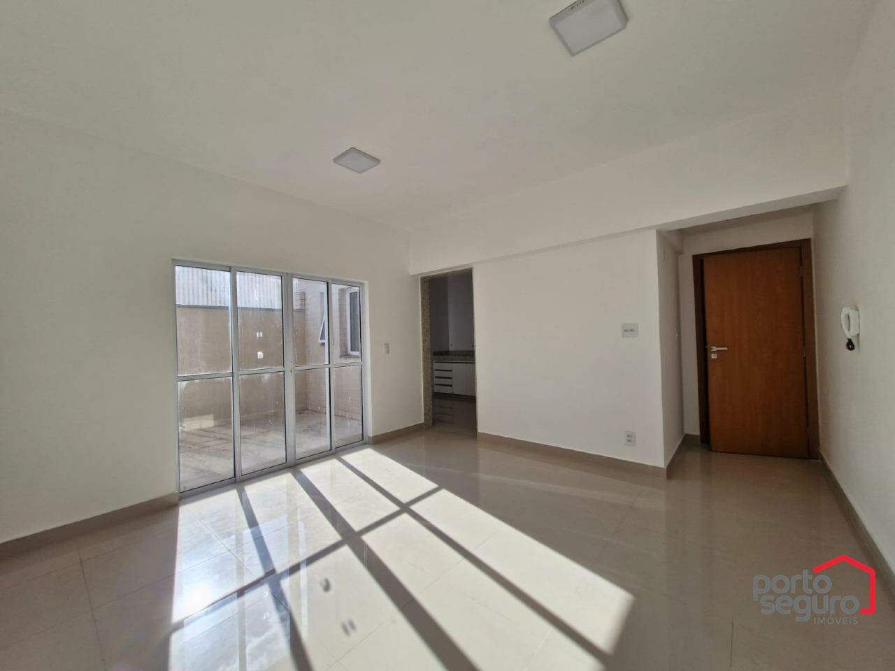 Apartamento para aluguel no Centro: Apartamento para alugar, Centro - Divinópolis/MG