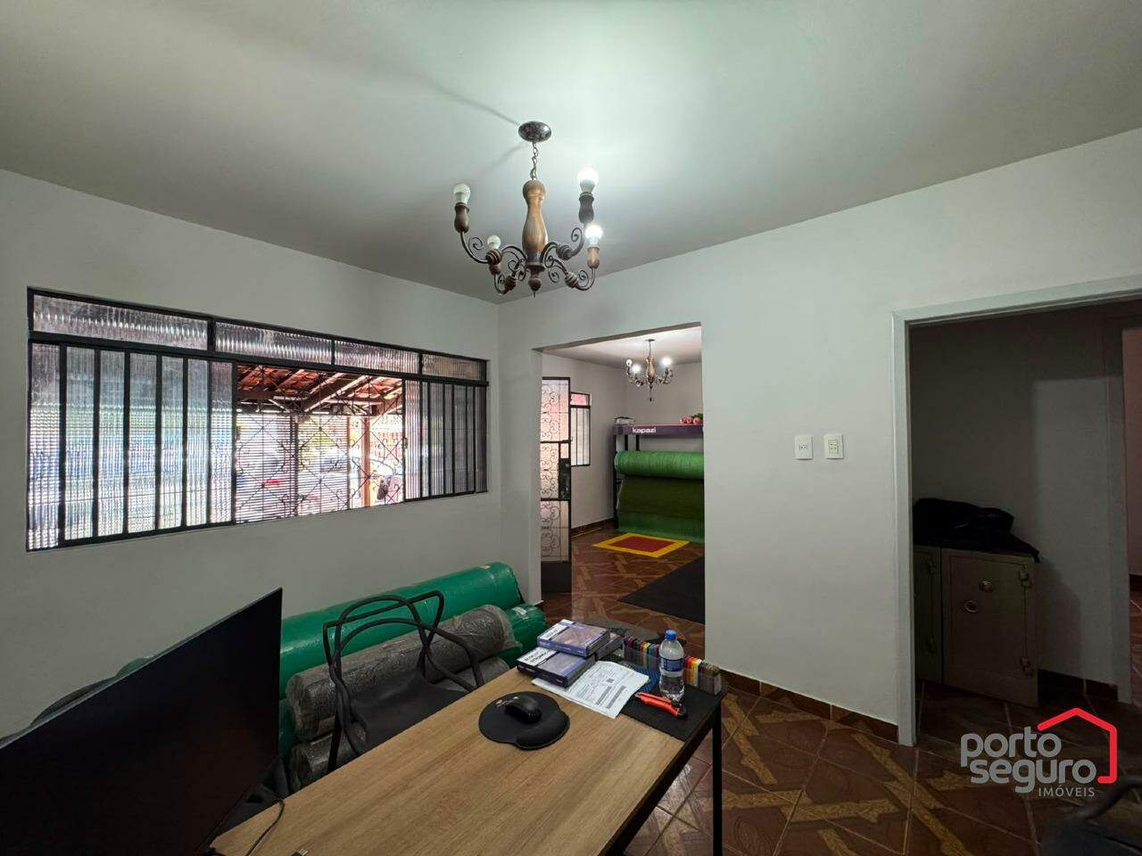 Casa para aluguel no Centro: Casa para alugar, Centro - Divinópolis/MG