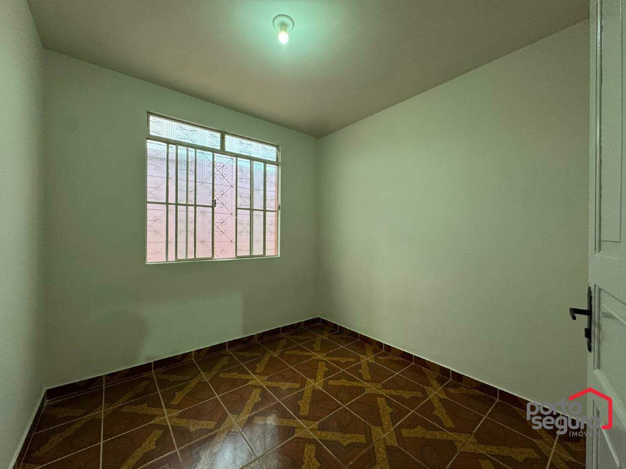 Casa para aluguel no Centro: Casa para alugar, Centro - Divinópolis/MG