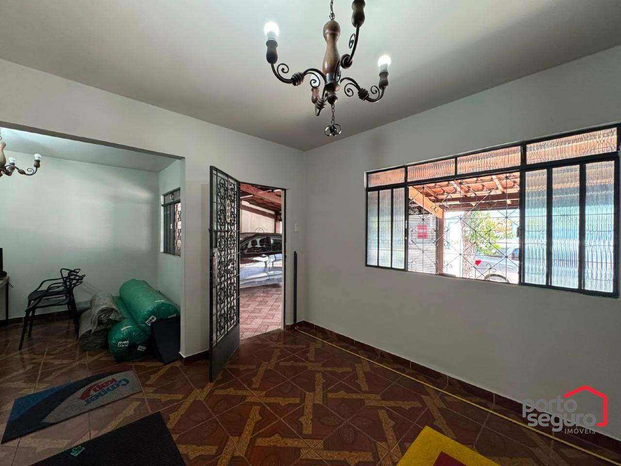 Casa para aluguel no Centro: Casa para alugar, Centro - Divinópolis/MG